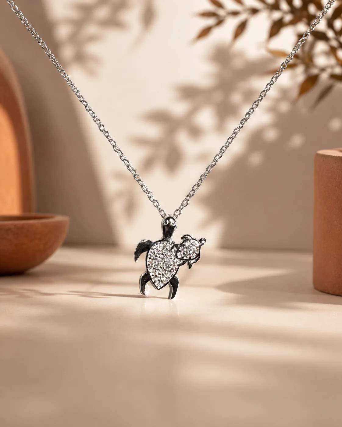 Collar Ajustable con Dije de Tortuga